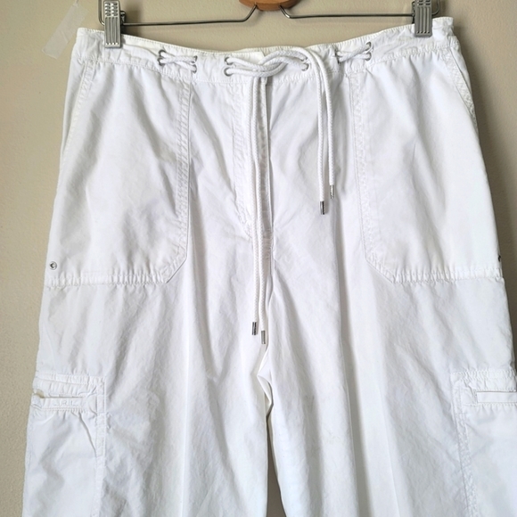Lauren Ralph Lauren Wide Leg Cargo Capri Pants in White - Picture 6 of 16